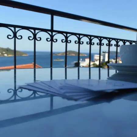 Rania Studios Skiathos stad