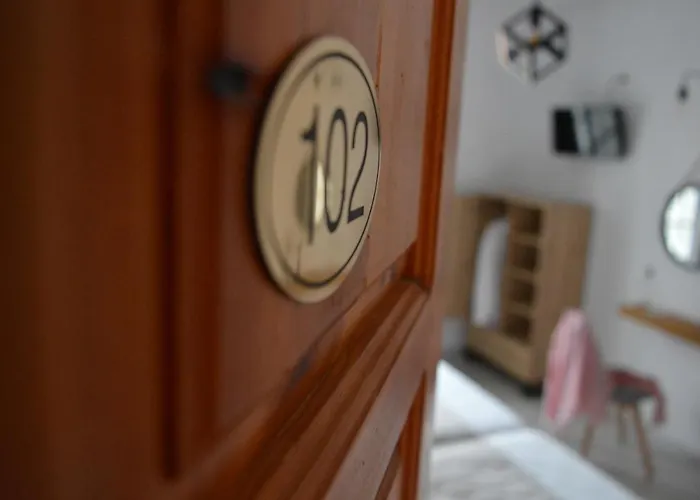 Rania スキアトスタウン